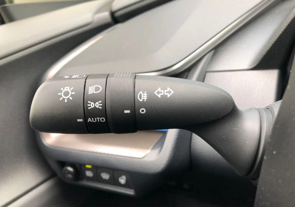Toyota Prius cena 209900 przebieg: 6880, rok produkcji 2023 z Pleszew małe 596